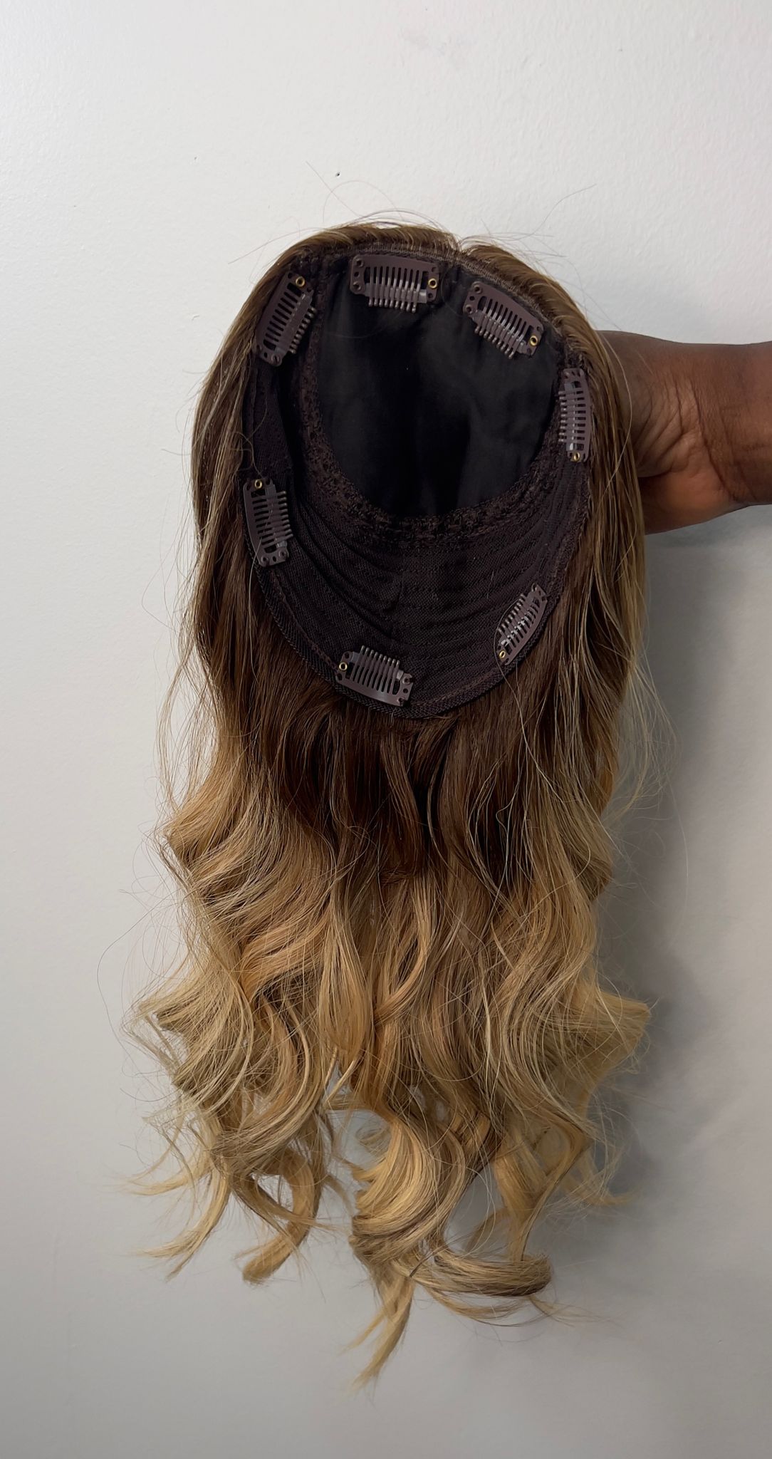 18 Inches Silk Base Medium Topper - Blonde with Brown Highlights
