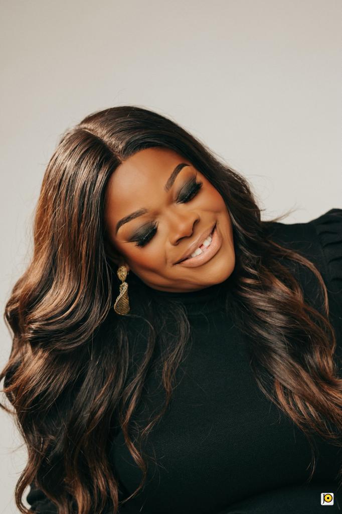 Ruby Waves 20 Inches 6x6 Closure 300grams with Black and dark Gold highlights