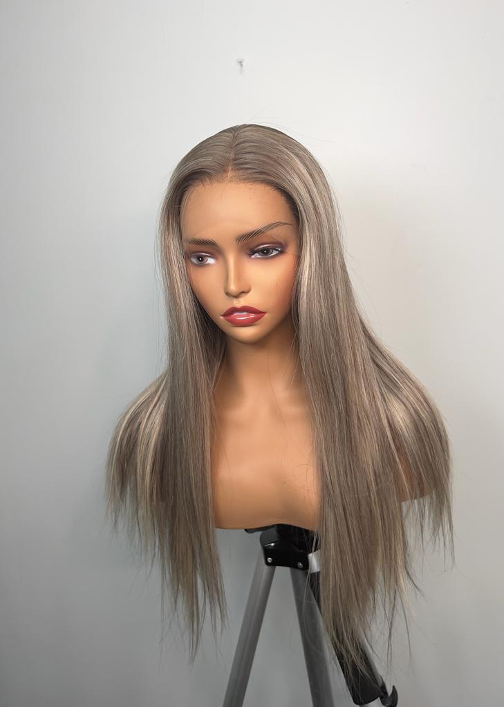 22 Inches Ash Blonde & Ash Brown Highlights Wig