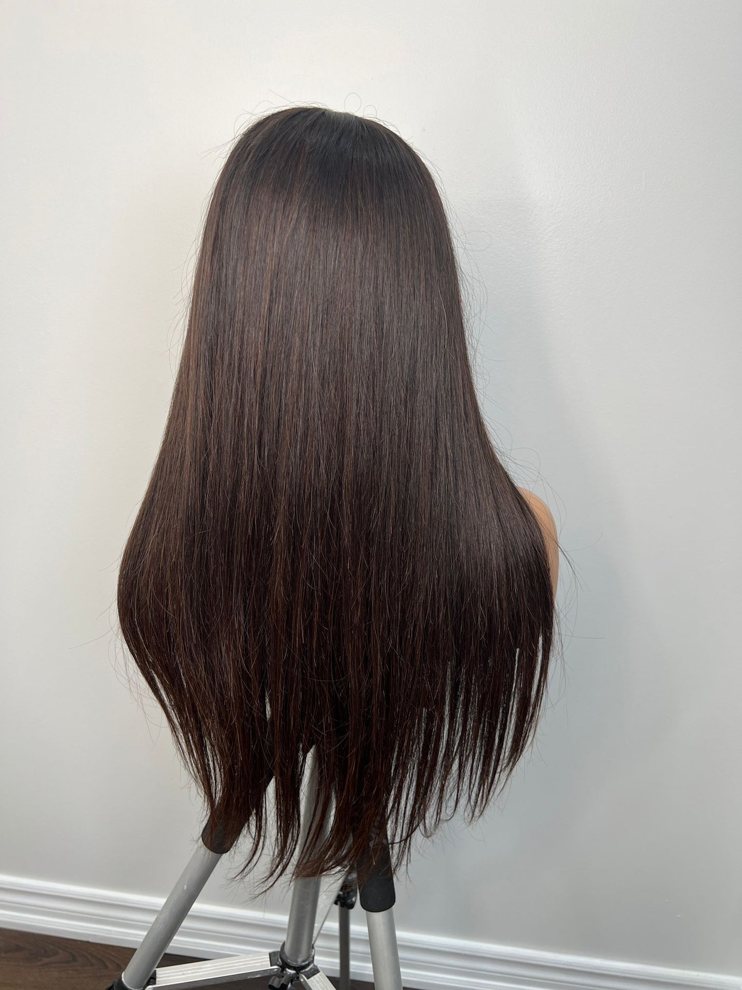 Lush Silky 20 Inches with a long Part 2x6 Closure